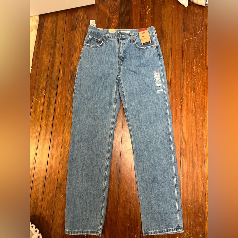 Levi Low Pros